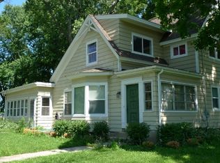 4503 Lathrop Dr, Woodstock, IL 60098