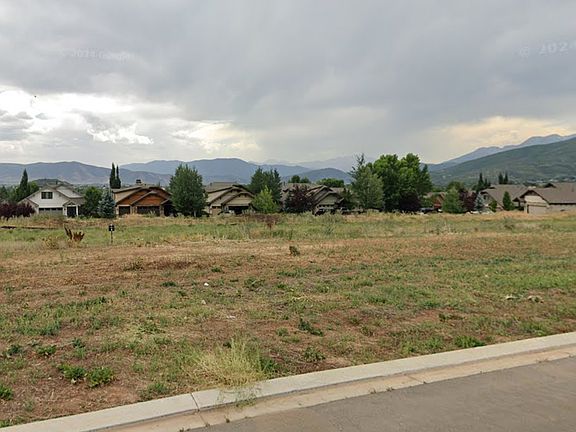 2nd image of 116 E Hampton Dr