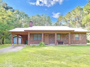 75 Cyprus Rd, Mc Lain, MS 39456