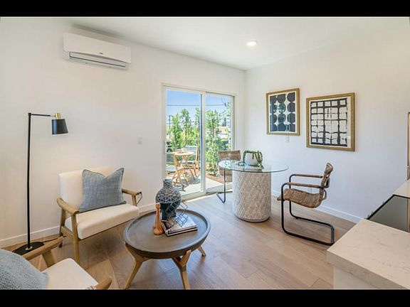 2nd image of 3137 Lucinda Ln #B