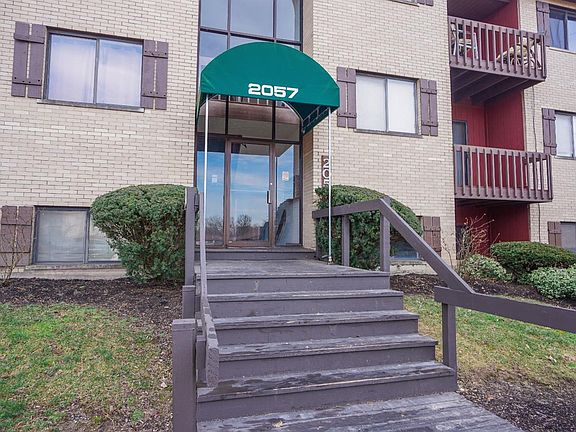 2nd image of 2057 Woodtrail Dr APT 86