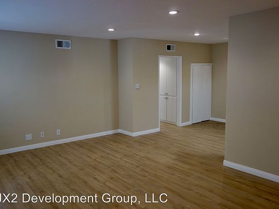 2nd image of 6055 Saturn St APT 8