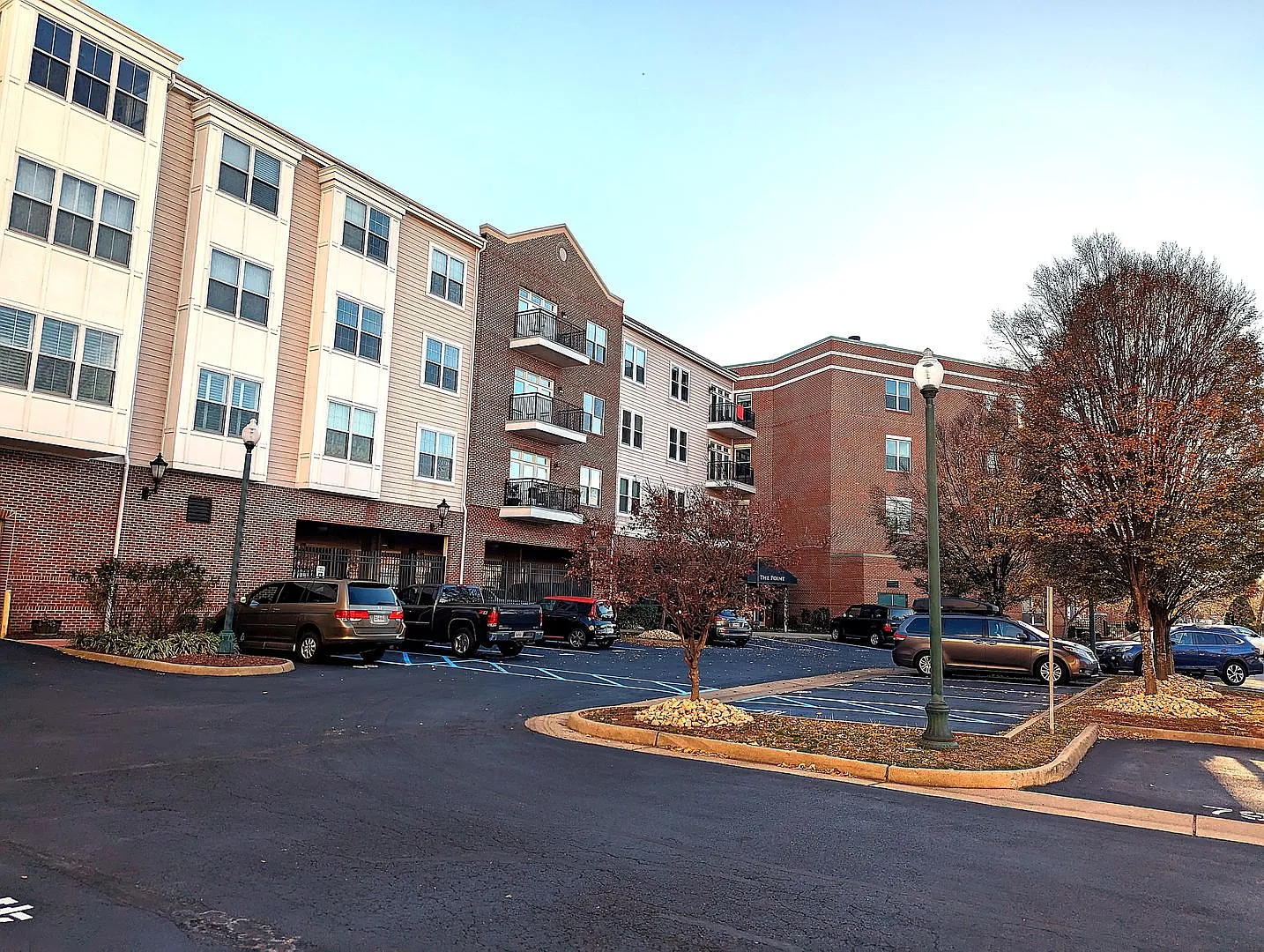The Easy Life at City Center — Photo 2