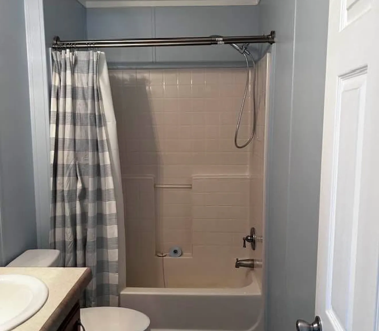 3 bed, 1512 sqft, $2,000 — Photo 4