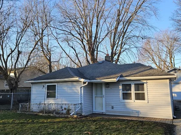 10936 W Edgewood Rd, Beach Park, IL 60087