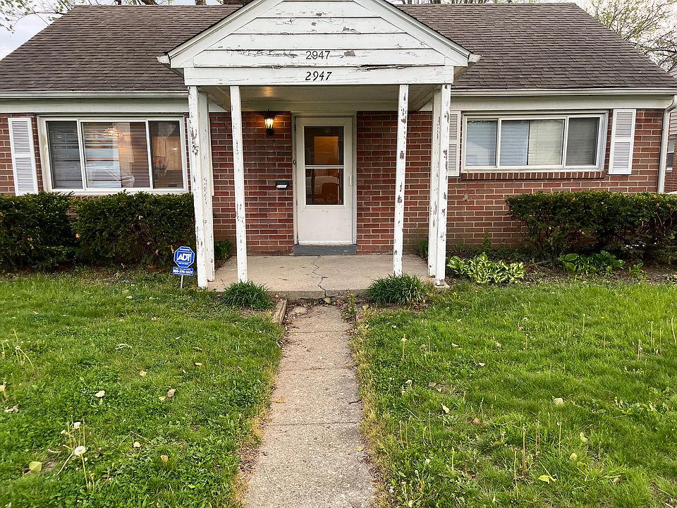 1st image of 2947 Brownlee Ave