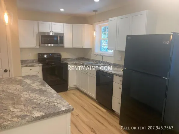 50 Walter St APT 4, Bangor, ME 04401