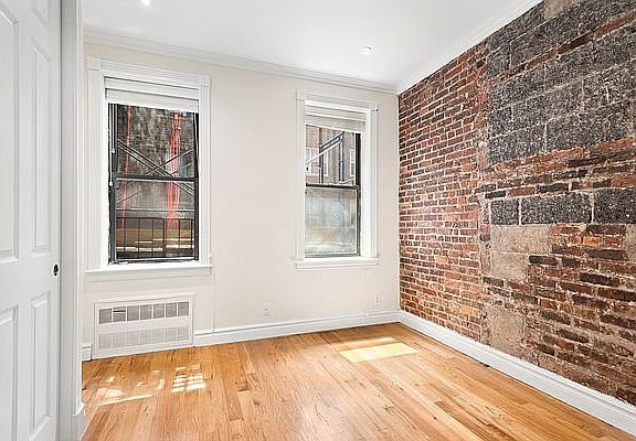 4th image of 420 E 66th St APT 3E