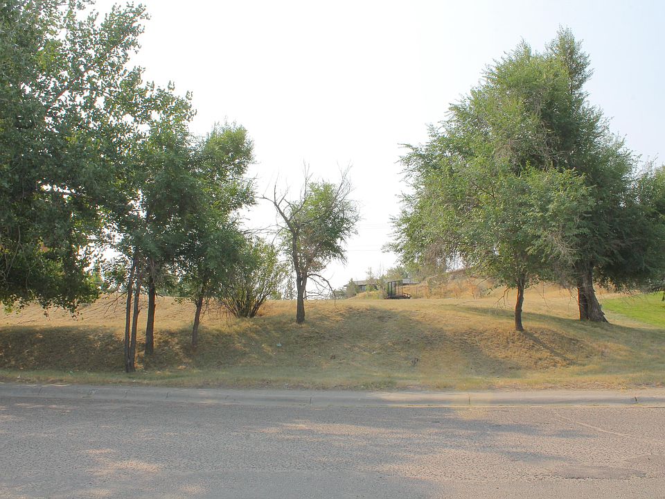 2nd image of 3 3rd St