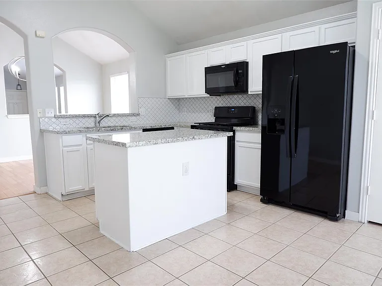 4611 Parkstone Bend Ct — Photo 21