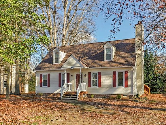2nd image of 1803 Meadow Park Cir