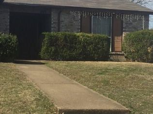 1479 Brook Meadow Cir, Lancaster, TX 75134