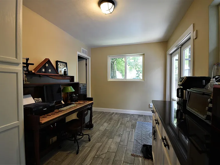 4641 Blount Ave — Photo 12