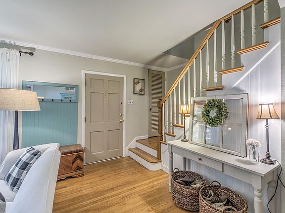 5th image of 41 Wildwood Ln