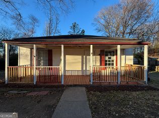 18 Laurel St, Covington, GA 30014