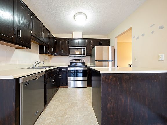 5th image of 12933 Oliver Ave S