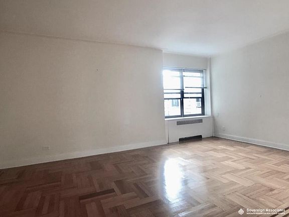 3rd image of 615 W 172nd St APT 41