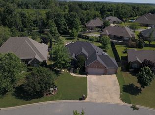 120 Bouriese Cir, Maumelle, AR 72113