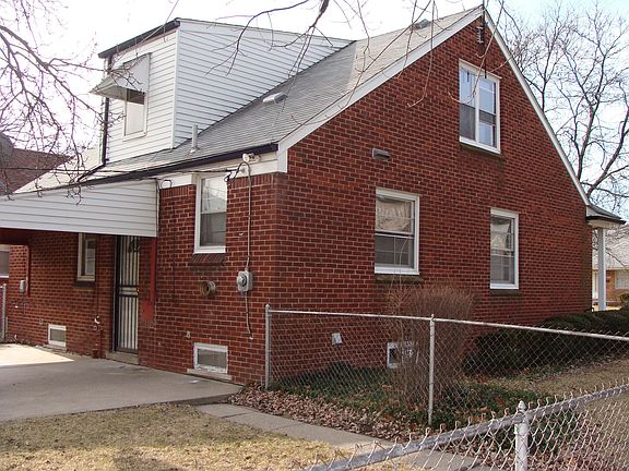 NE corner