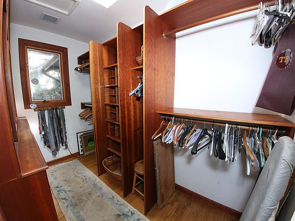 Master bdrm closet