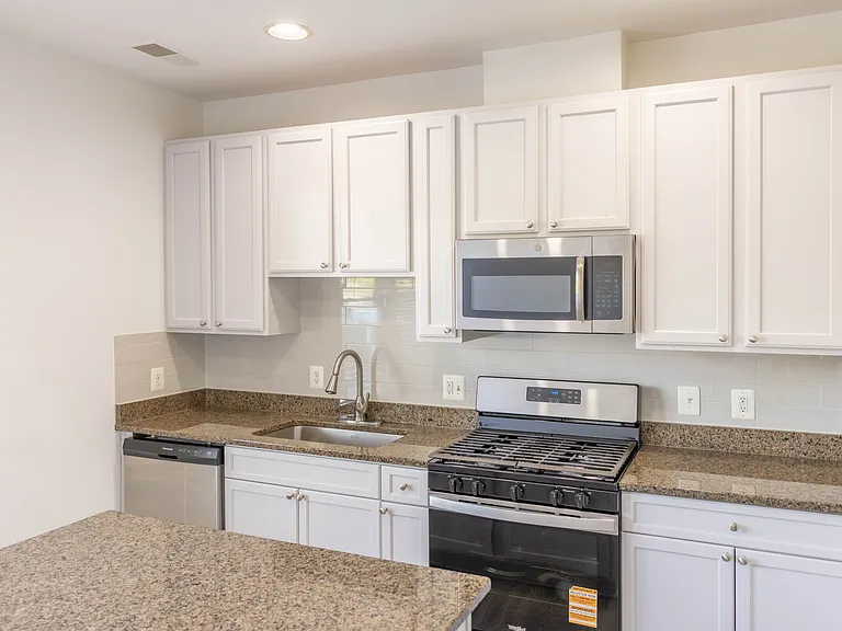 12824 Clarksburg Square Rd #105 — Photo 43