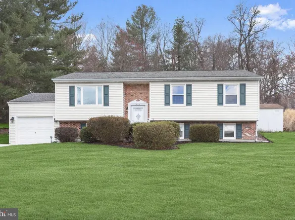 206 Opal Ave, Westminster, MD 21157