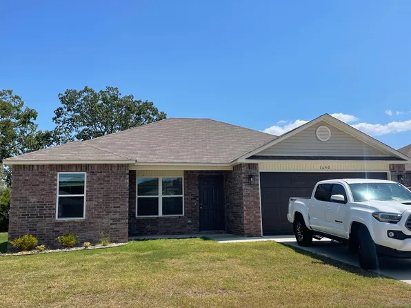 1650 Carillon Ln, Conway, AR 72034