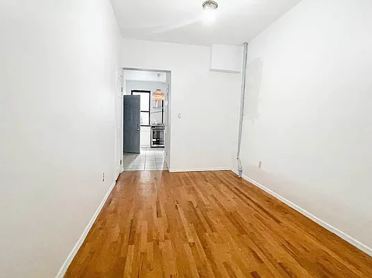 Rented by Ulas Real Estates Inc | media 20