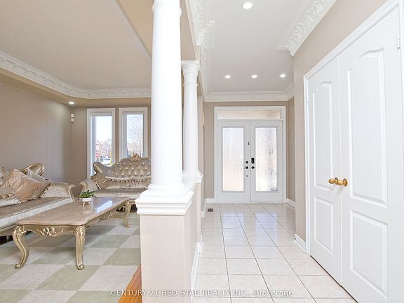 4th image of 3 Okanagan Dr