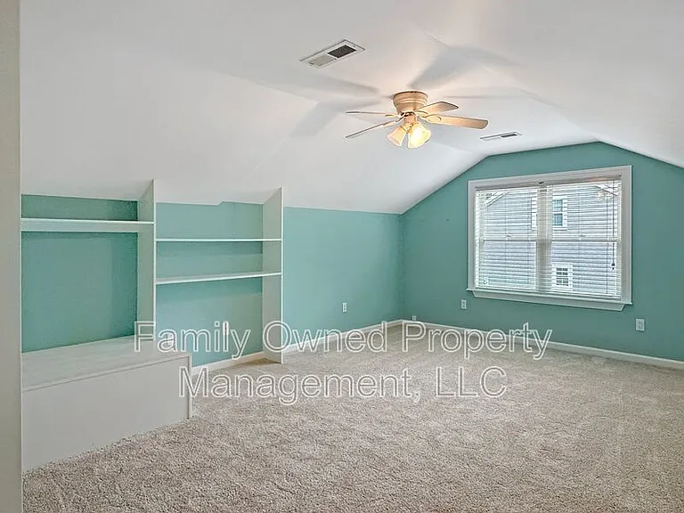105 Pryors Ln — Photo 24