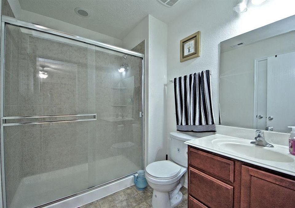 1st image of 4331 Foster Gardens Ln