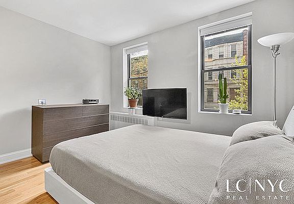 5th image of 441 Convent Ave #1L
