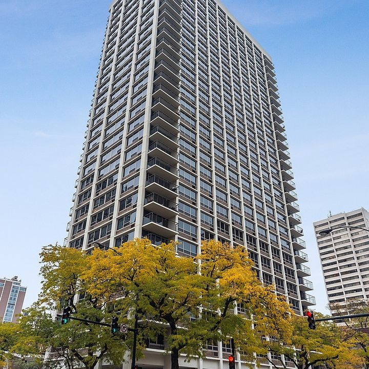1st image of 88 W Schiller St APT 2402L