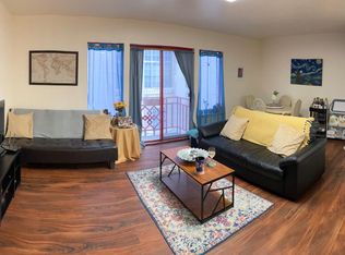 153 N 9th St #3, Philadelphia, PA 19107