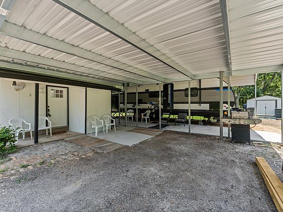4th image of 6219 Davis Rd