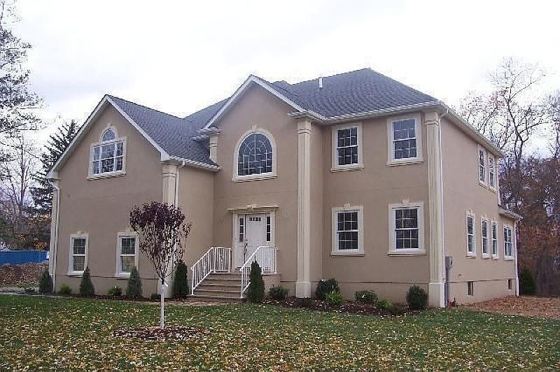 1st image of 719 Ringwood Ave