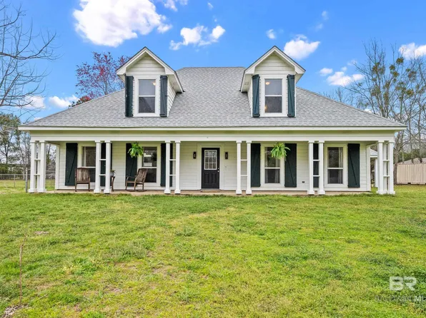 21625 1st St, Silverhill, AL 36576