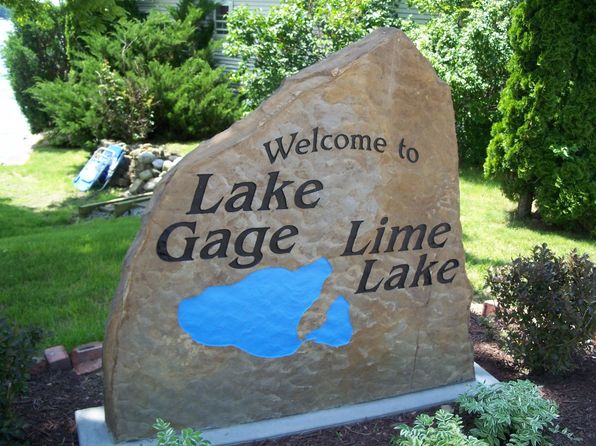 6805 W North Lake Gage Dr, Angola, IN 46703