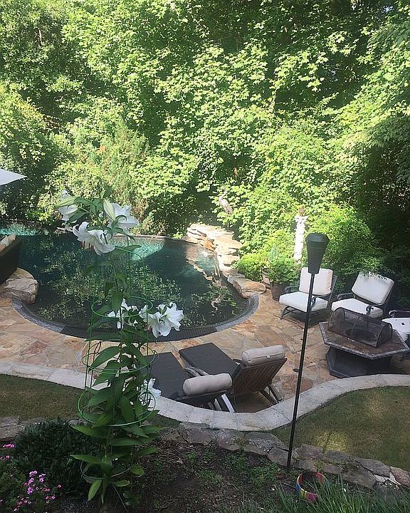 2nd image of 640 Glendalough Ct