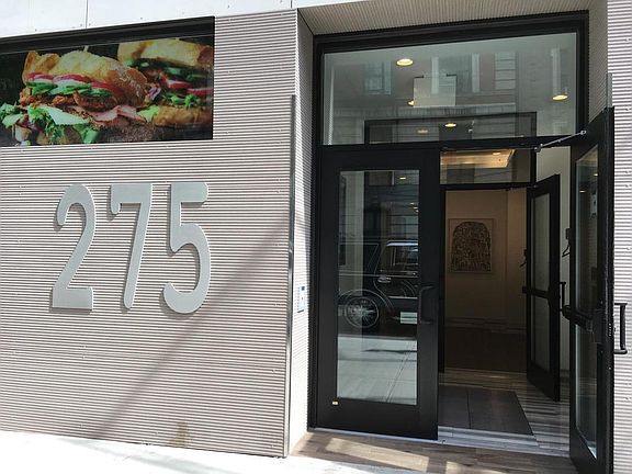 4th image of 275 W 140th St