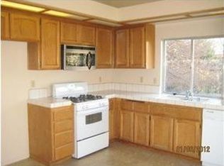 200 Acapulco Dr, Bakersfield, CA 93314