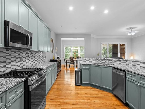 1286 Creekside Ter SE