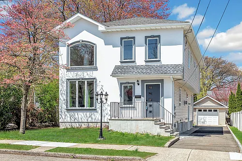 26-19 Kipp St Photo 1