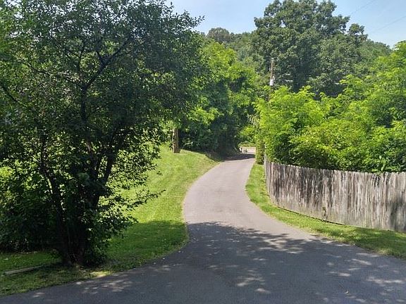 2nd image of 337 Old Hwy #411