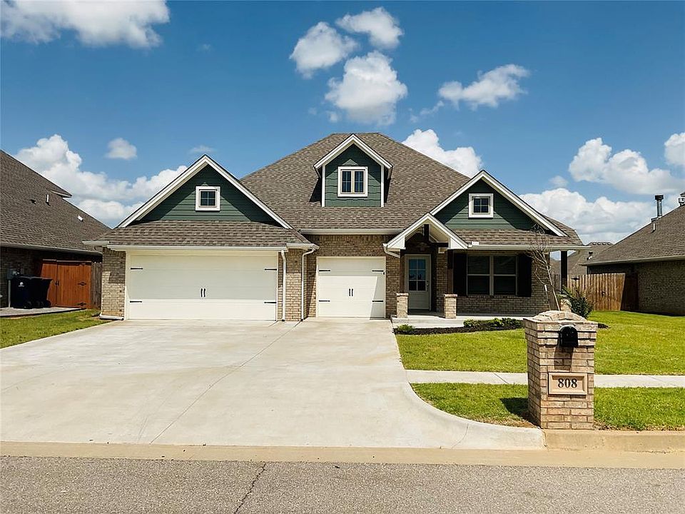 1st image of 808 Chisholm Trails Dr