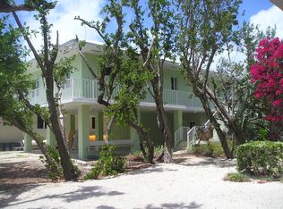 327 Woods Ave, Tavernier, FL 33070