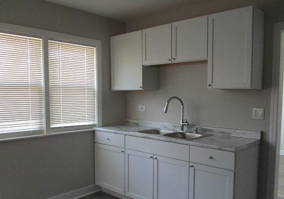 5th image of 250 Bohland Ave