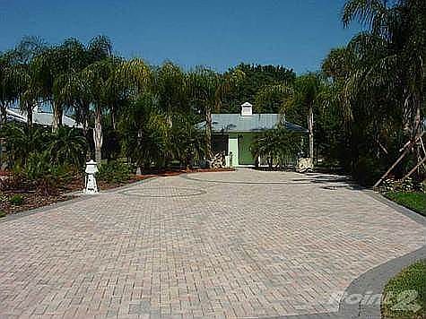 2nd image of 2780 Bay Lake Resort Blvd