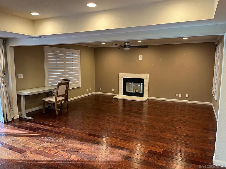 10423 Madrid Way — Photo 5
