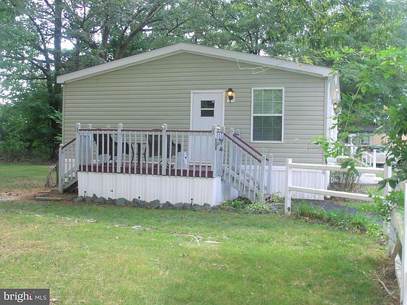4th image of 22 Clover St #43778